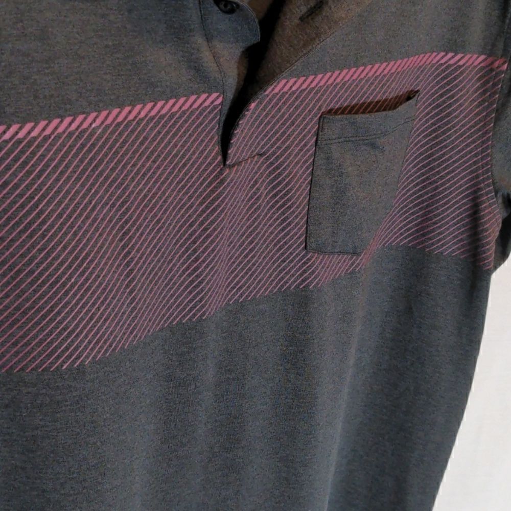 Under Armour Performance Shirt - Picture 2 of 5